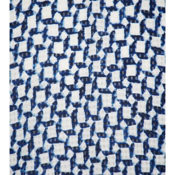 Chico's Blue & White Geo Print Pull Over Blouse Size 2 US L 12 Roll Tab V-Neck - Picture 7 of 10